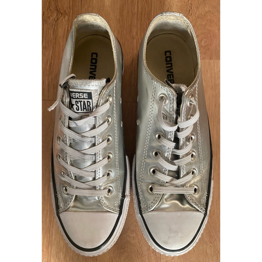 Converse platform shoes